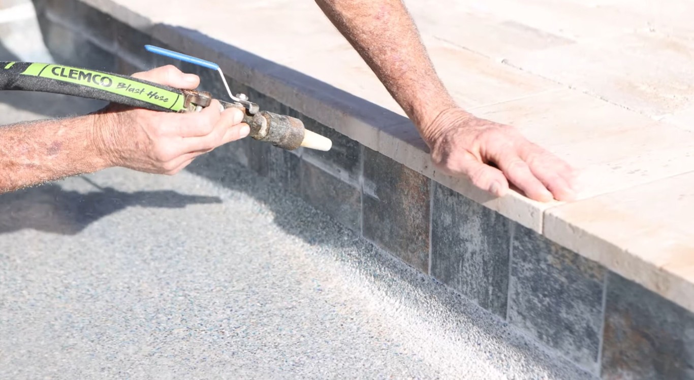 Pool tile cleaning and calcium scale removal in Alhambra, CA